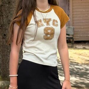 Forever 21 Women’s NYC Graphic Tee - White and Brown